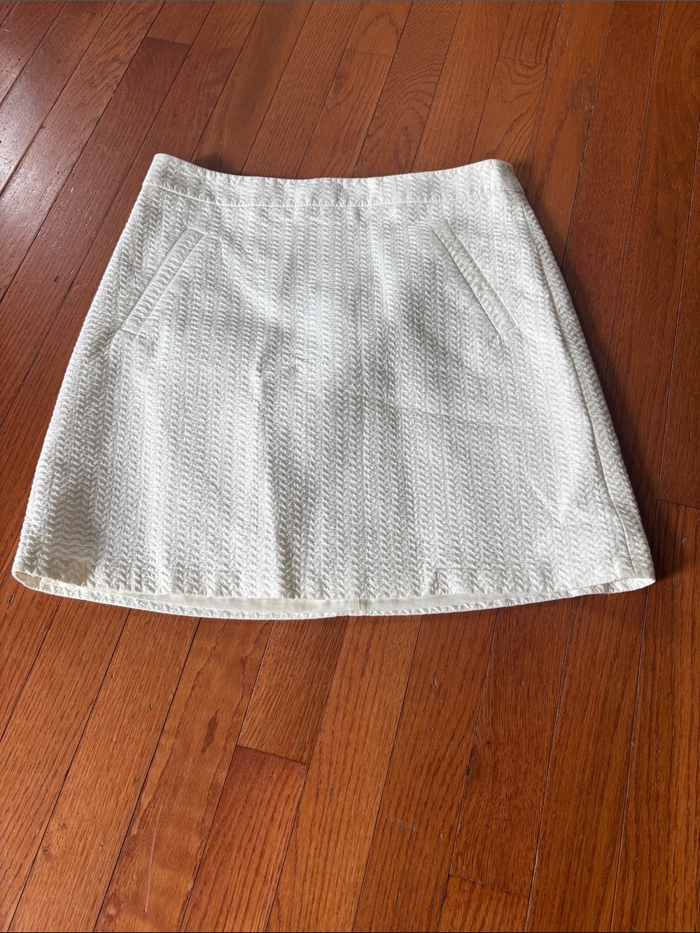 The Limited Cream Textured A-Line Skirt. Size 4